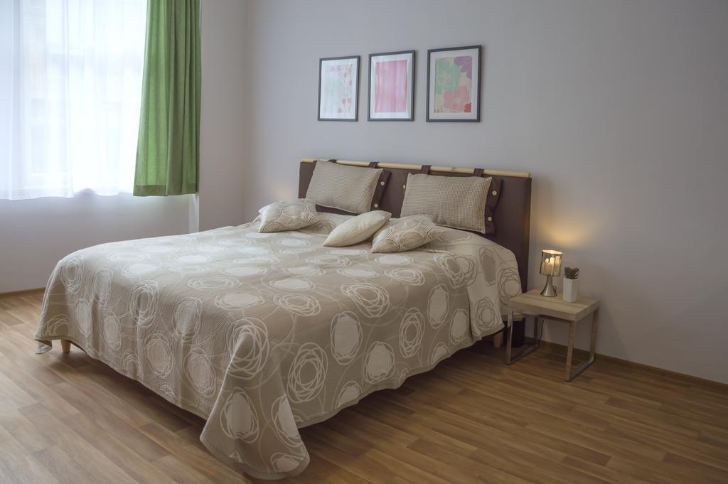 Krakovska 5 * Praha